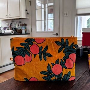 BAGGU Orange Pouch Medium size
